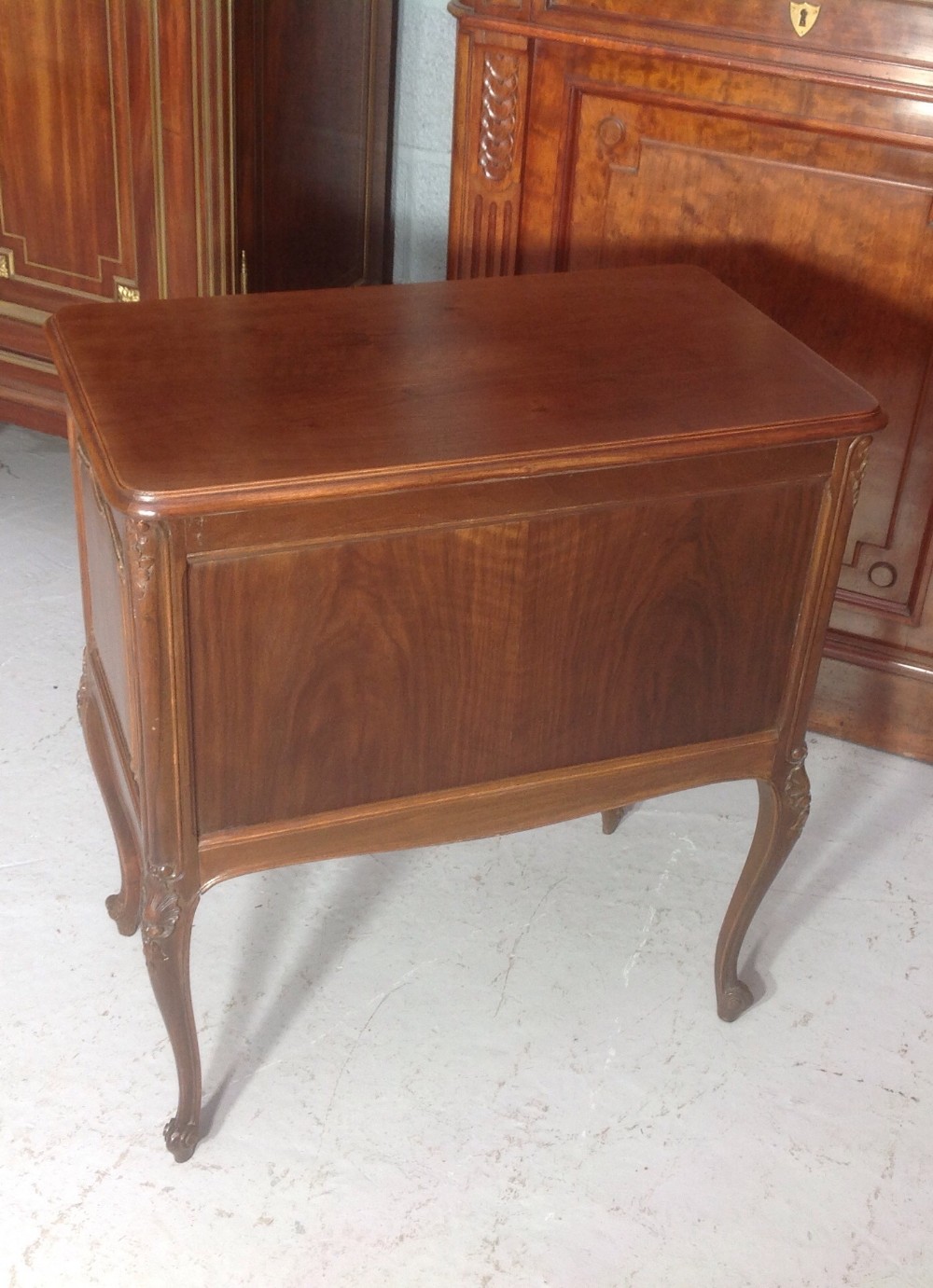 WALNUT FRENCH CARVED CABINET View IV