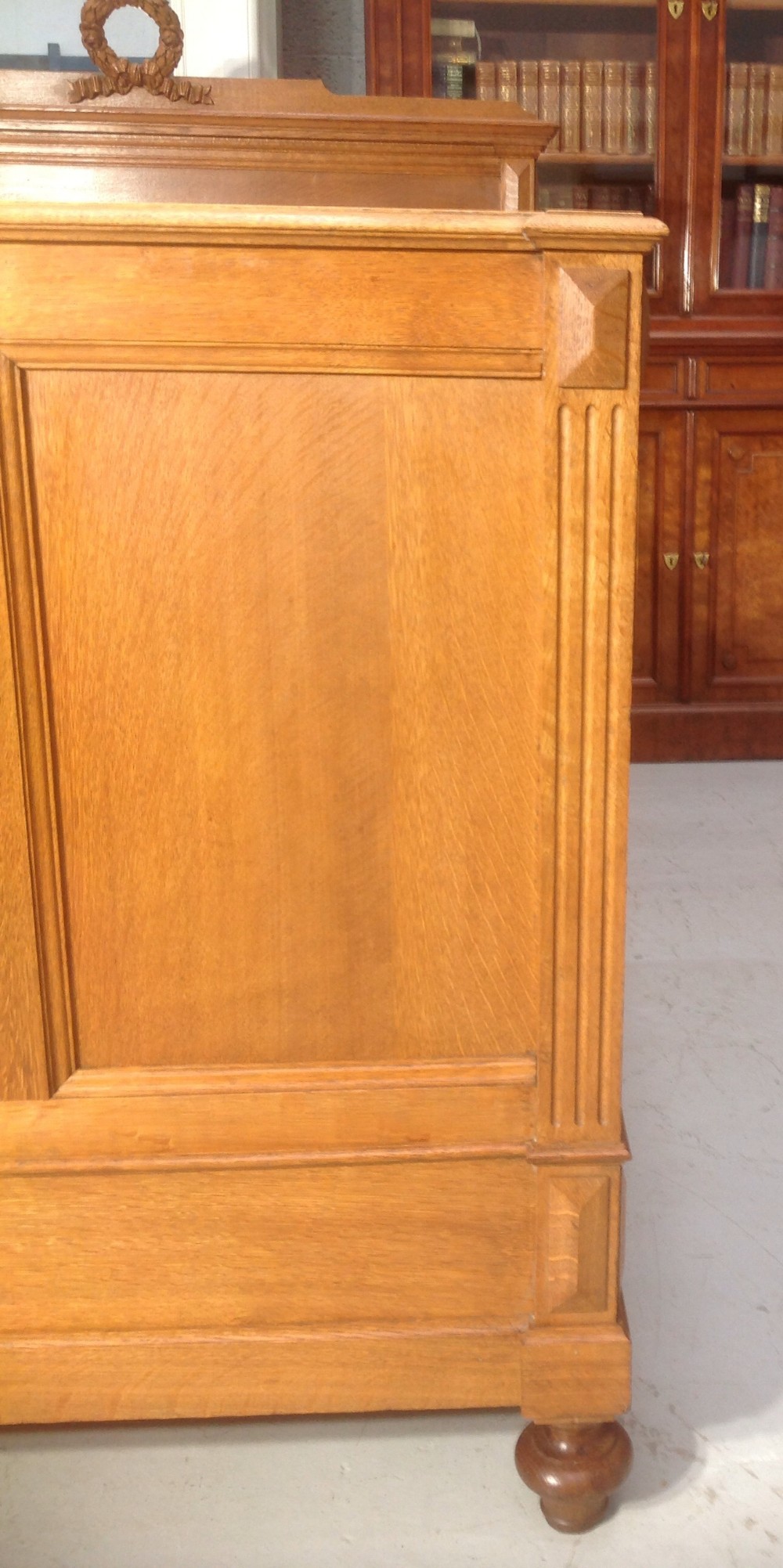 CARVED OAK FRENCH BED View II