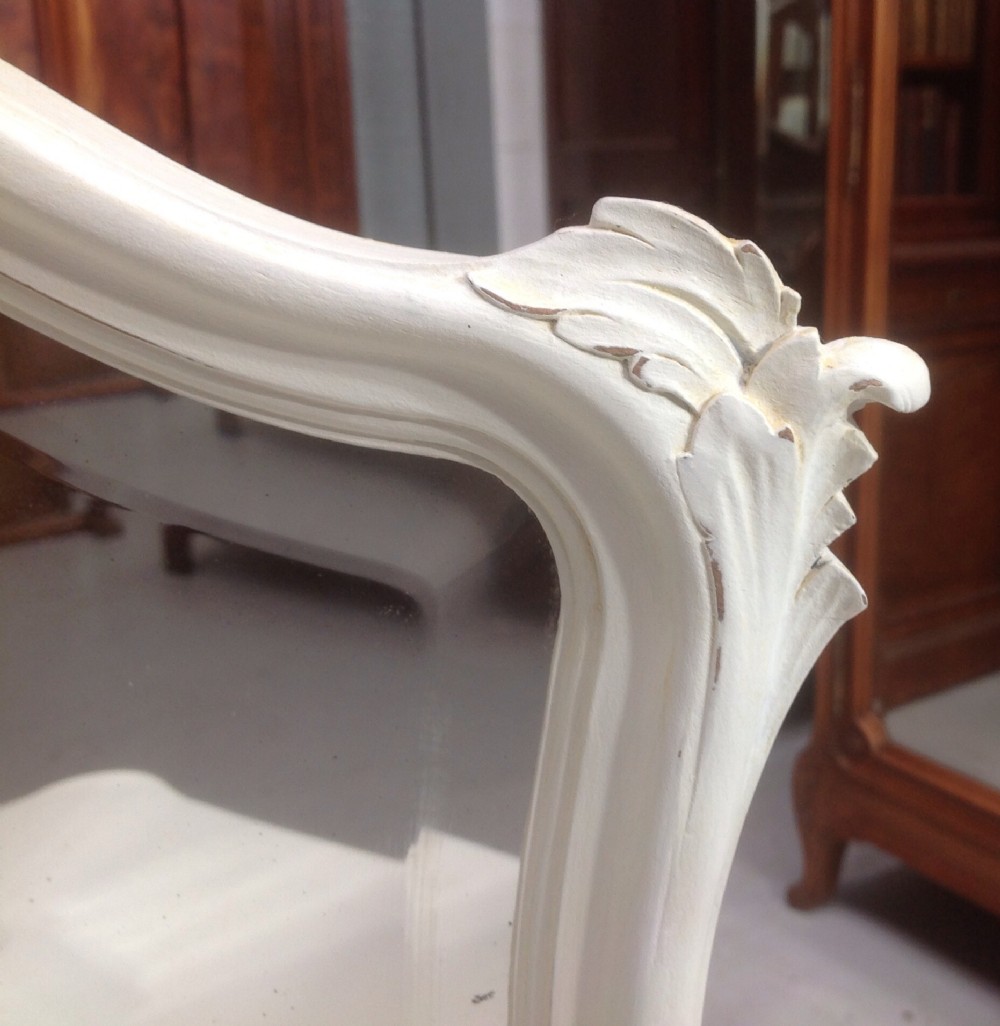 PAINTED FRENCH WALNUT DRESSING TABLE View VI
