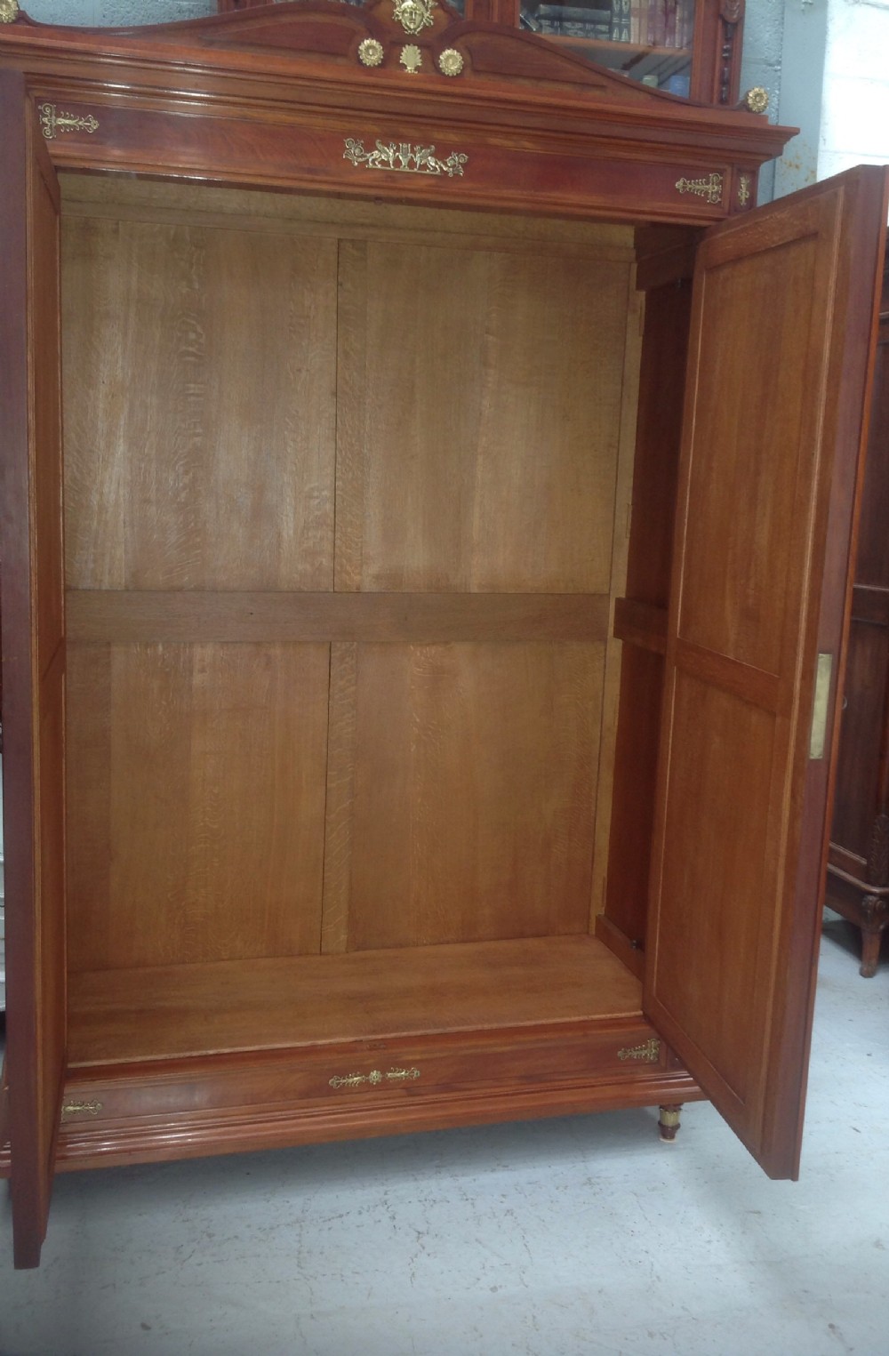 STUNNING FRENCH MAHOGANY ARMOIRE View VIII