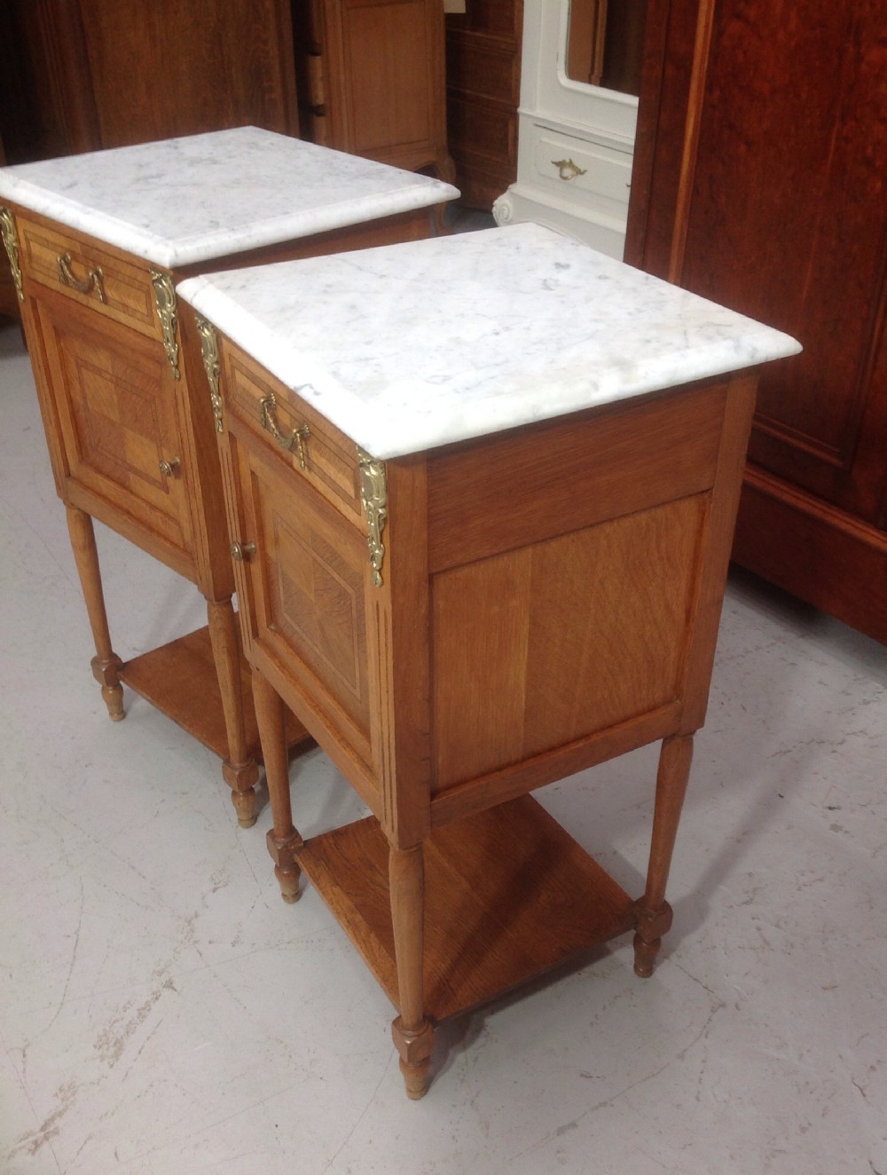 PAIR OF FRENCH OAK BEDSIDE CABINETS View III