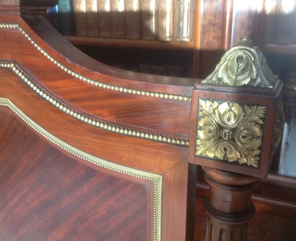 STUNNING QUALITY FRENCH KINGSIZE BED View IV