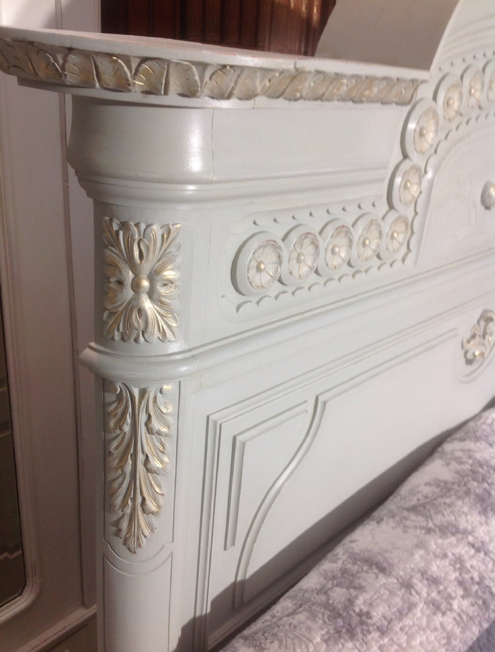 STUNNING FRENCH PAINTED KINGSIZE BED View IV