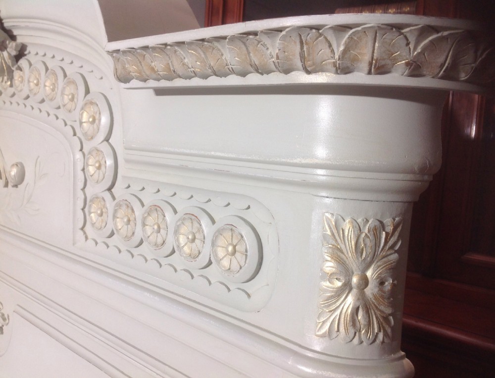 STUNNING FRENCH PAINTED KINGSIZE BED View VI