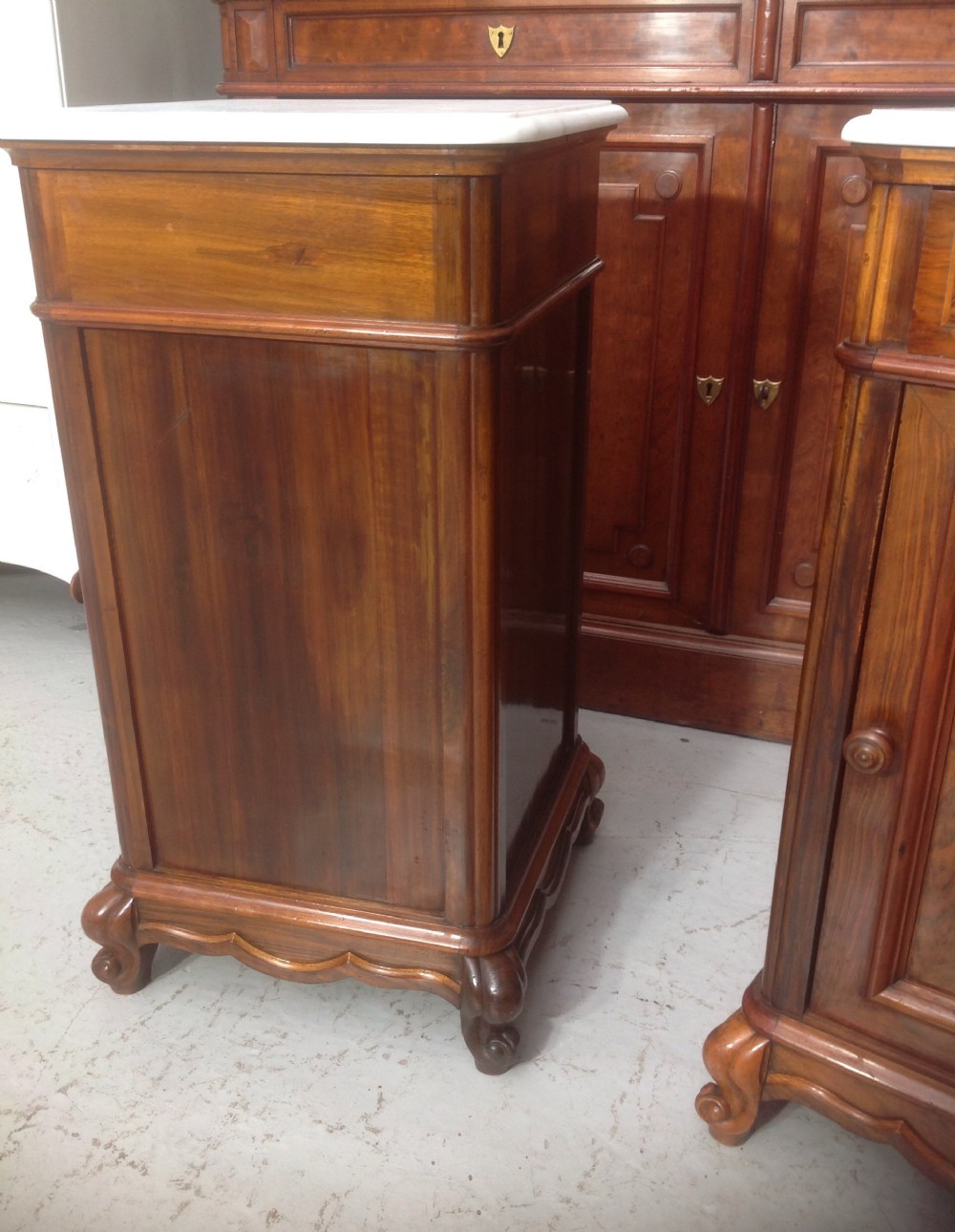 PAIR OF FRENCH WALNUT BEDSIDE CABINETS View V