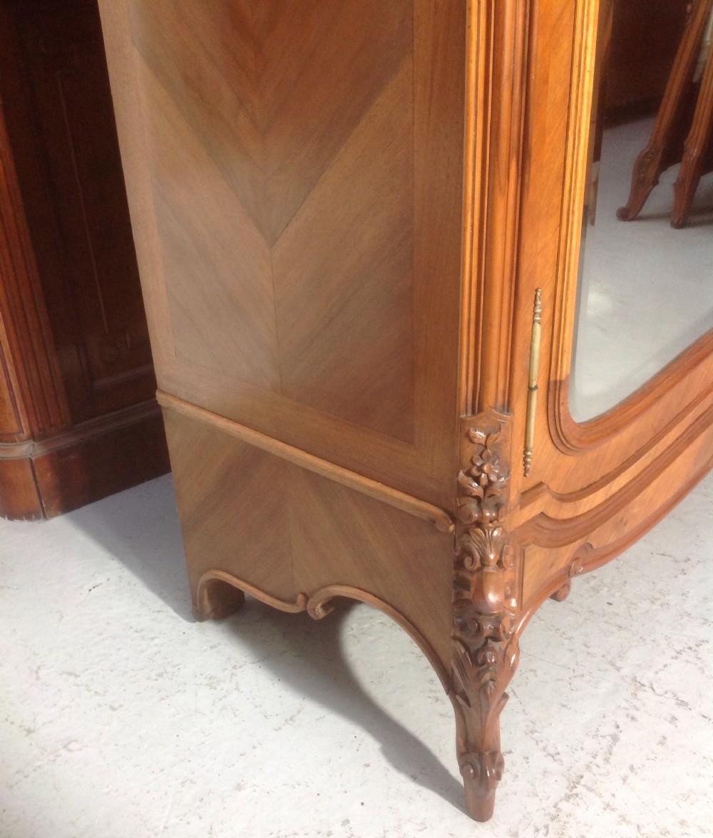 FRENCH WALNUT CARVED ARMOIRE View VII