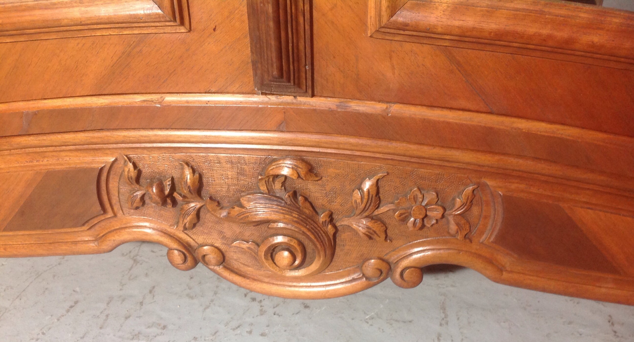 FRENCH WALNUT CARVED ARMOIRE View IX