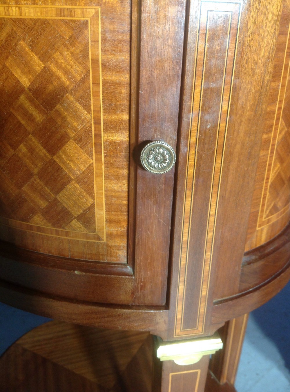 STUNNING PAIR OF FRENCH INLAID BEDSIDE CABINETS View VIII