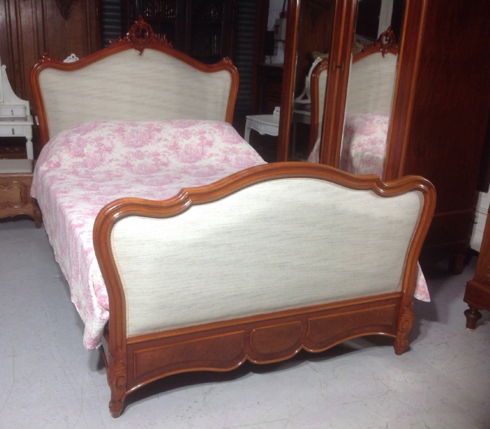 FRENCH KINGSIZE UPHOLSTERED MAHOGANY BED View IX