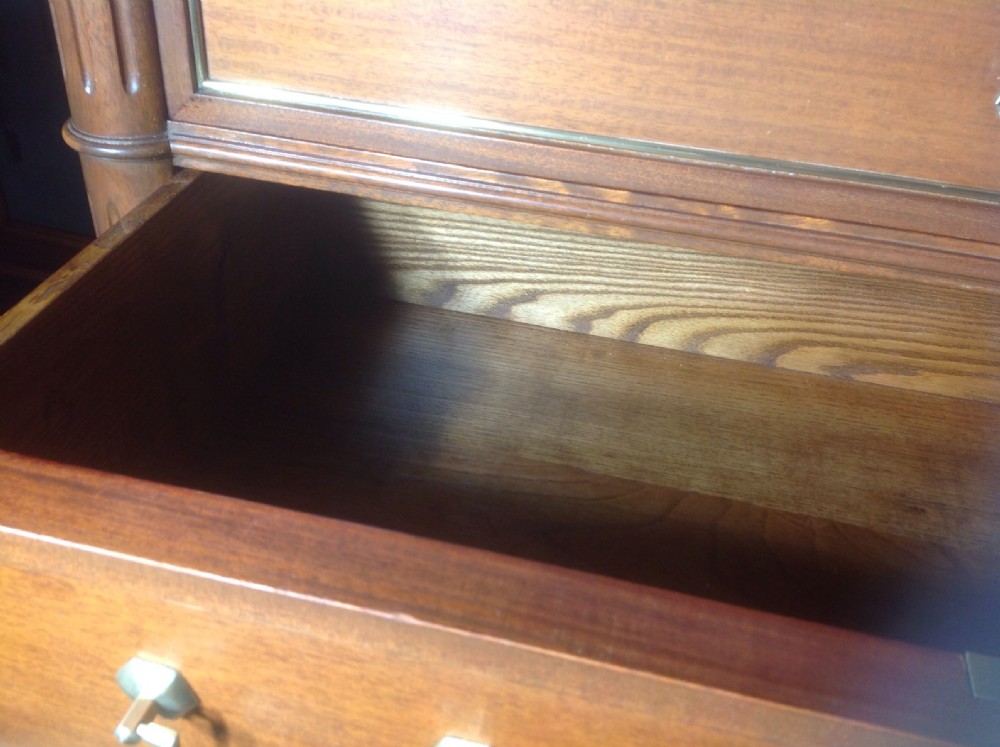 BRASS AND MAHOGANY SEMAINIER CHEST View VII