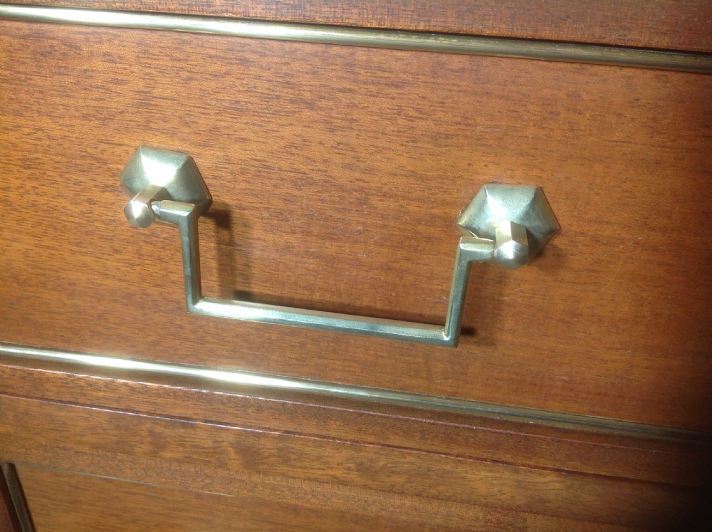 BRASS AND MAHOGANY SEMAINIER CHEST View VIII