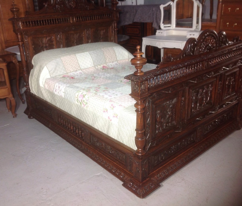 CARVED OAK FRENCH BRETON BED View X