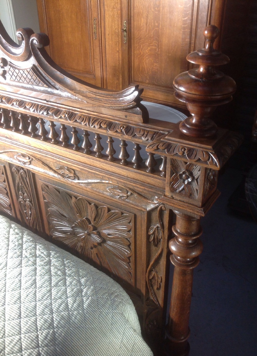 CARVED OAK FRENCH BRETON BED View XII