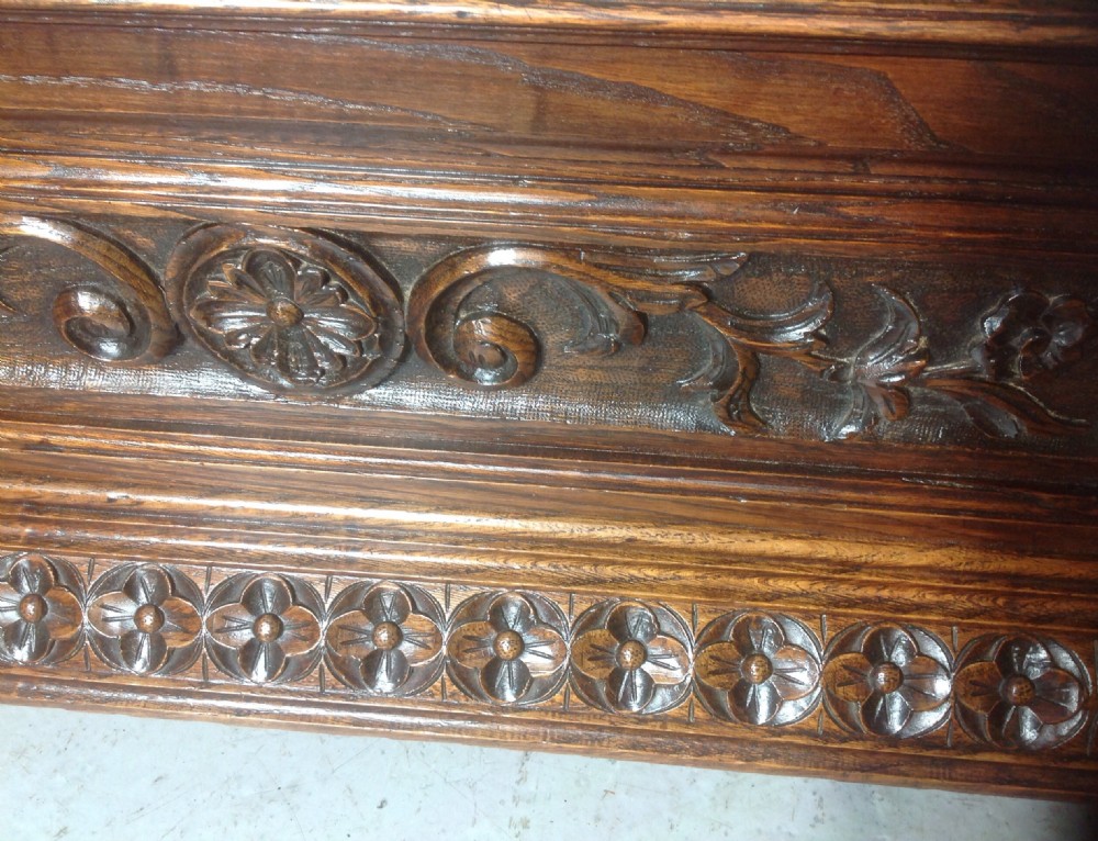 CARVED OAK FRENCH BRETON BED View XV