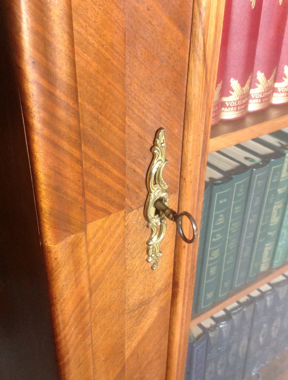 FRENCH WALNUT BOOKCASE View VII