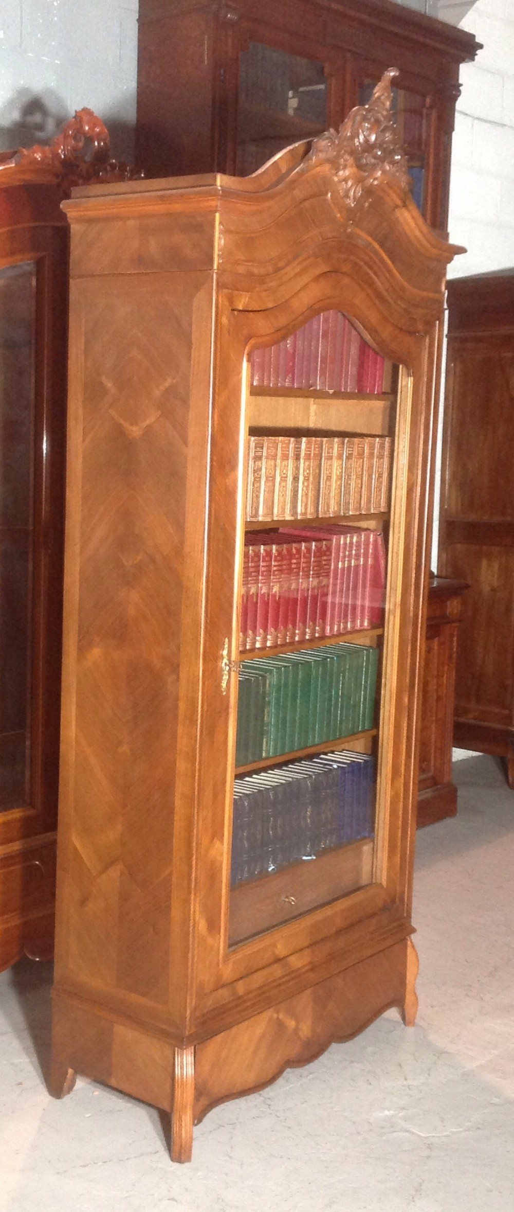 FRENCH WALNUT BOOKCASE View VIII