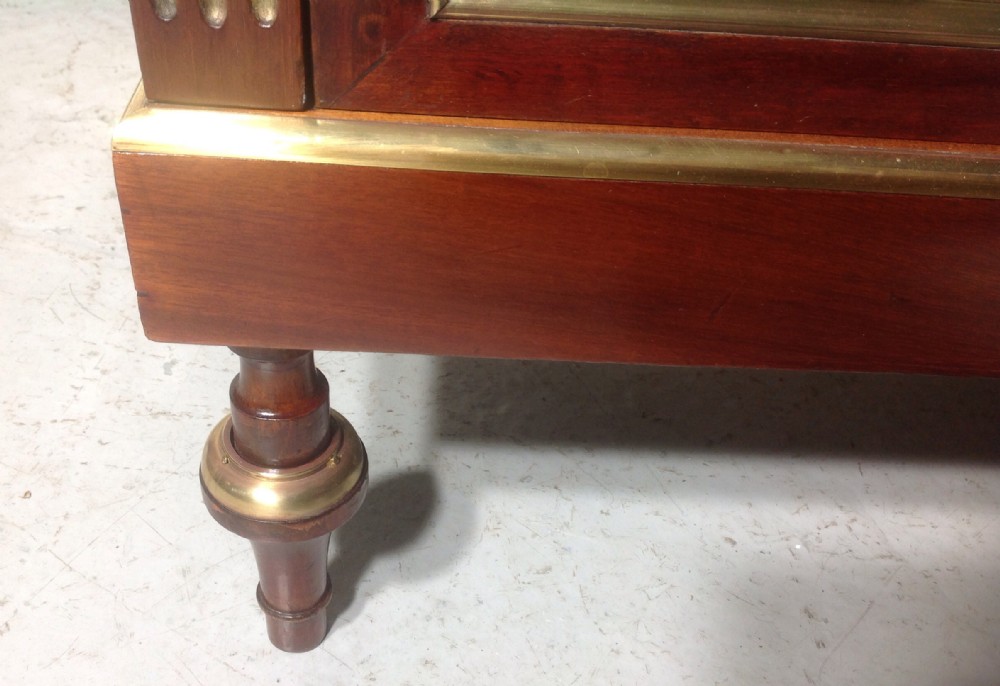 FRENCH MAHOGANY AND BRASS VITRINE. View VII
