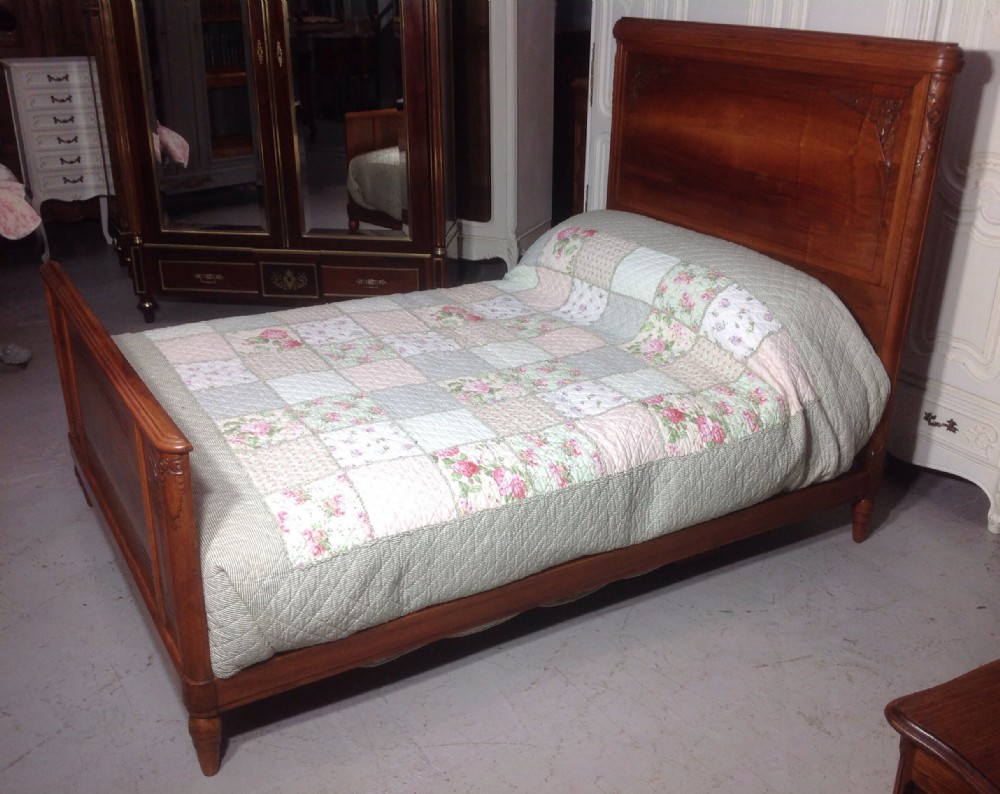 CARVED WALNUT ART DECO FRENCH BED. View X