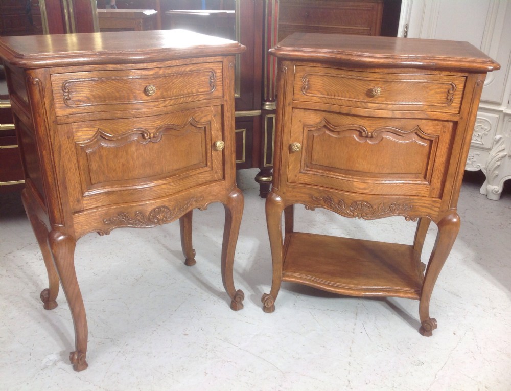 PAIR OF FRENCH OAK BEDSIDE CABINETS View II