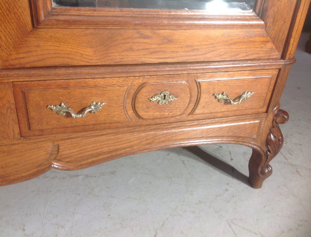 FRENCH OAK ARMOIRE View VI