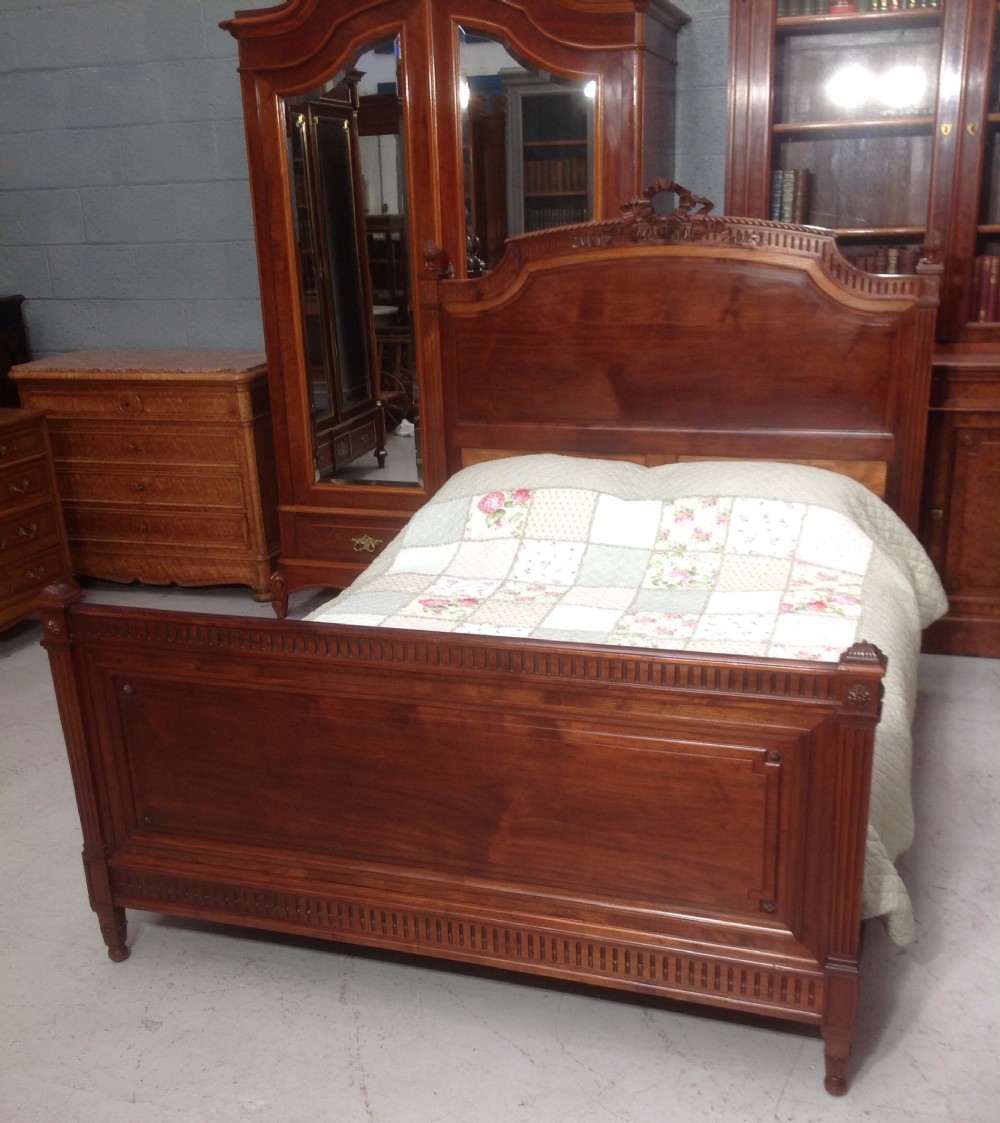 mahogany kingsize french bed - CATEGORY: ANTIQUE BEDS - DATED 1910
