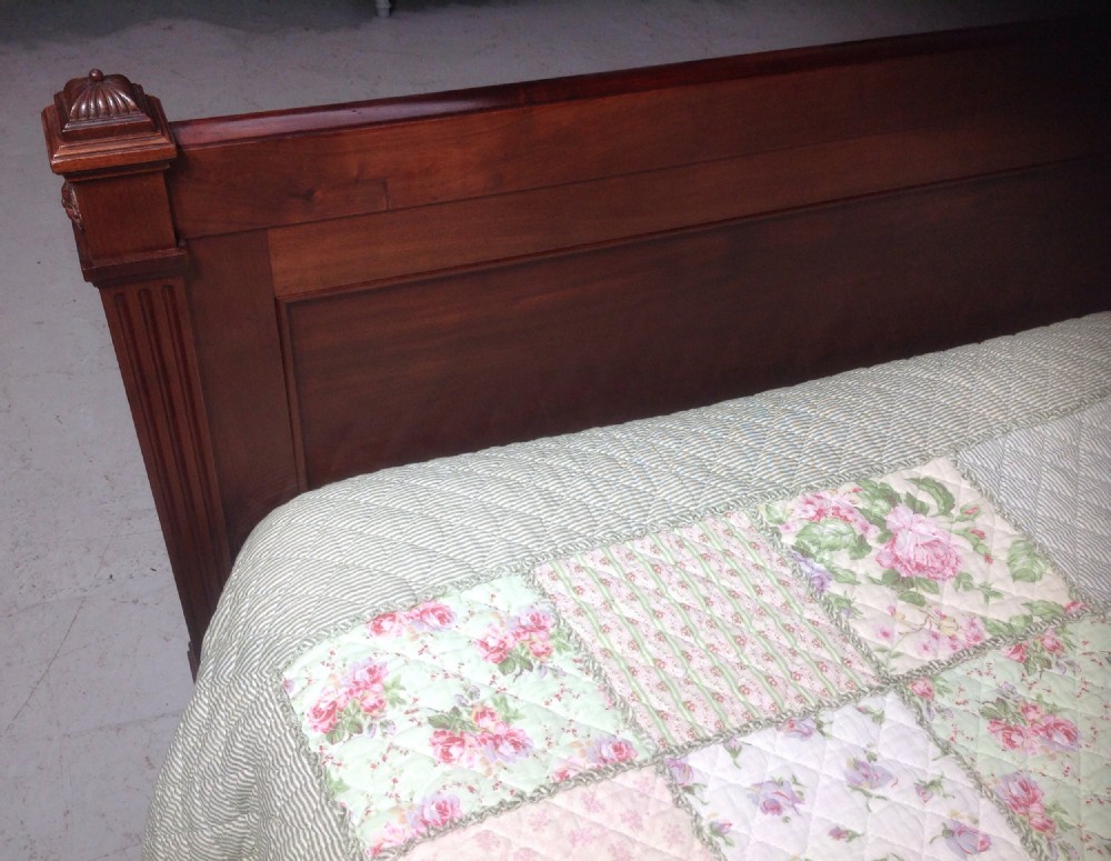 MAHOGANY KINGSIZE FRENCH BED View X
