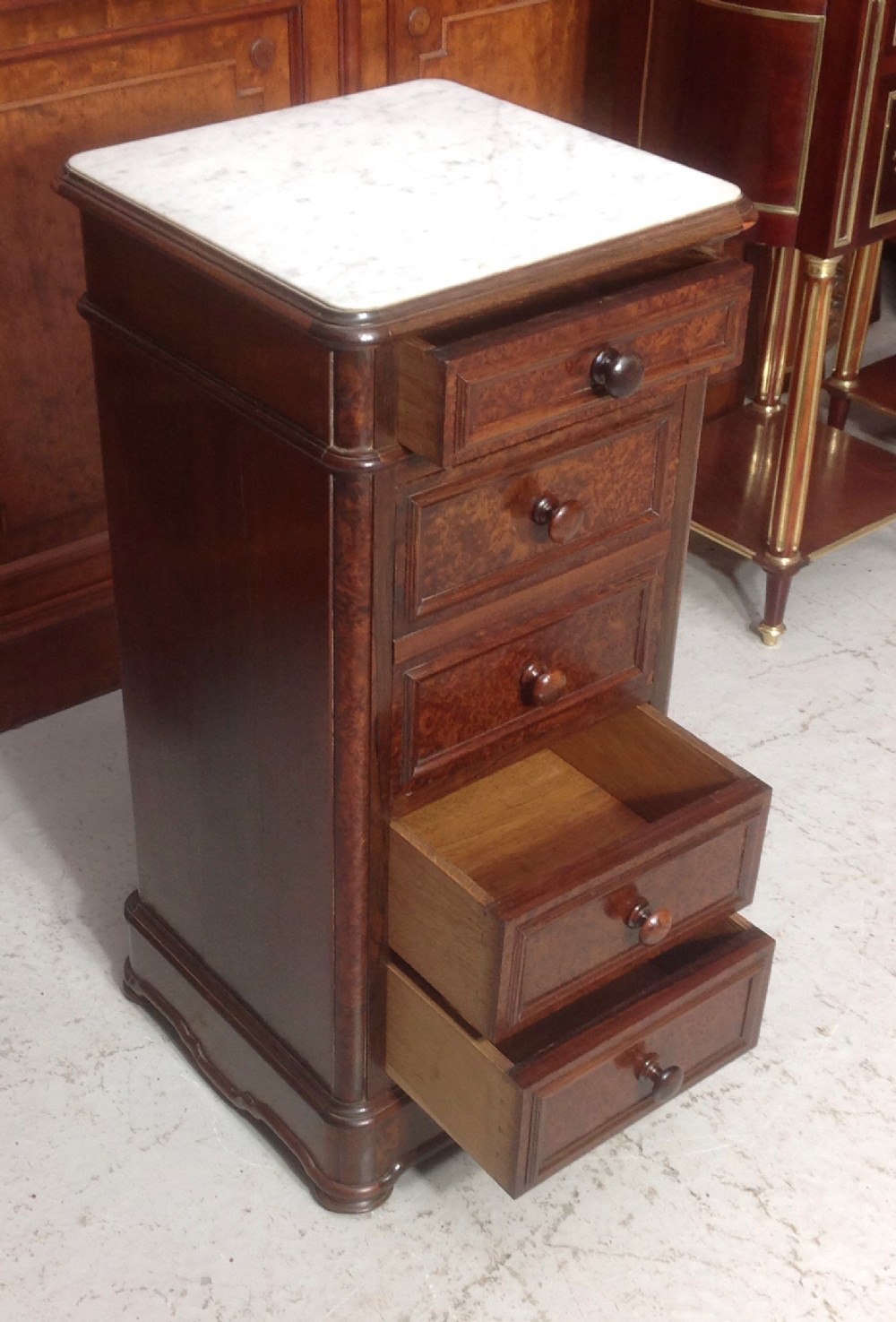 FRENCH ROSEWOOD CABINET View III