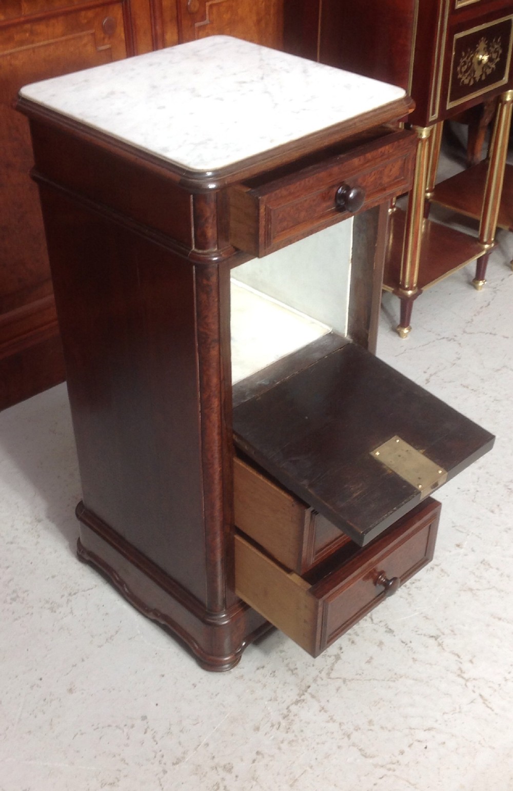 FRENCH ROSEWOOD CABINET View IV
