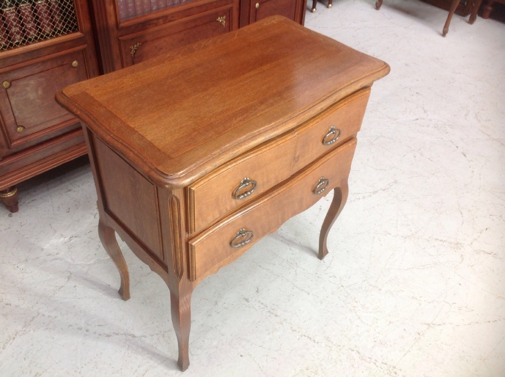 FRENCH OAK CHEST OF DRAWERS View V