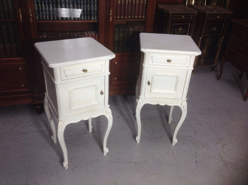 PAINTED PAIR OF FRENCH BEDSIDE CABINETS
