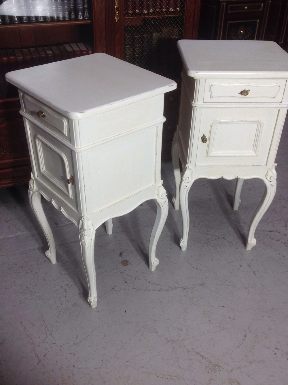 PAINTED PAIR OF FRENCH BEDSIDE CABINETS View VII