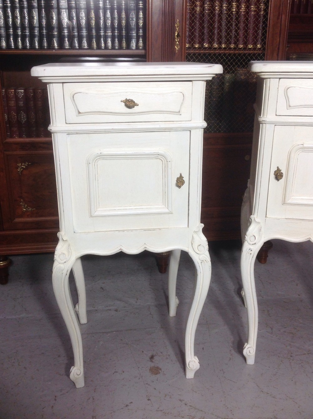 PAINTED PAIR OF FRENCH BEDSIDE CABINETS View VIII