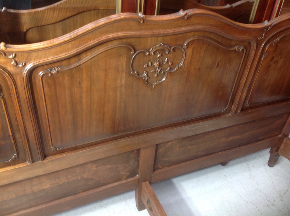 LARGE FRENCH WALNUT BED View VIII
