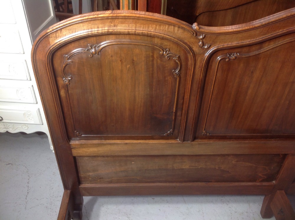 LARGE FRENCH WALNUT BED View IX