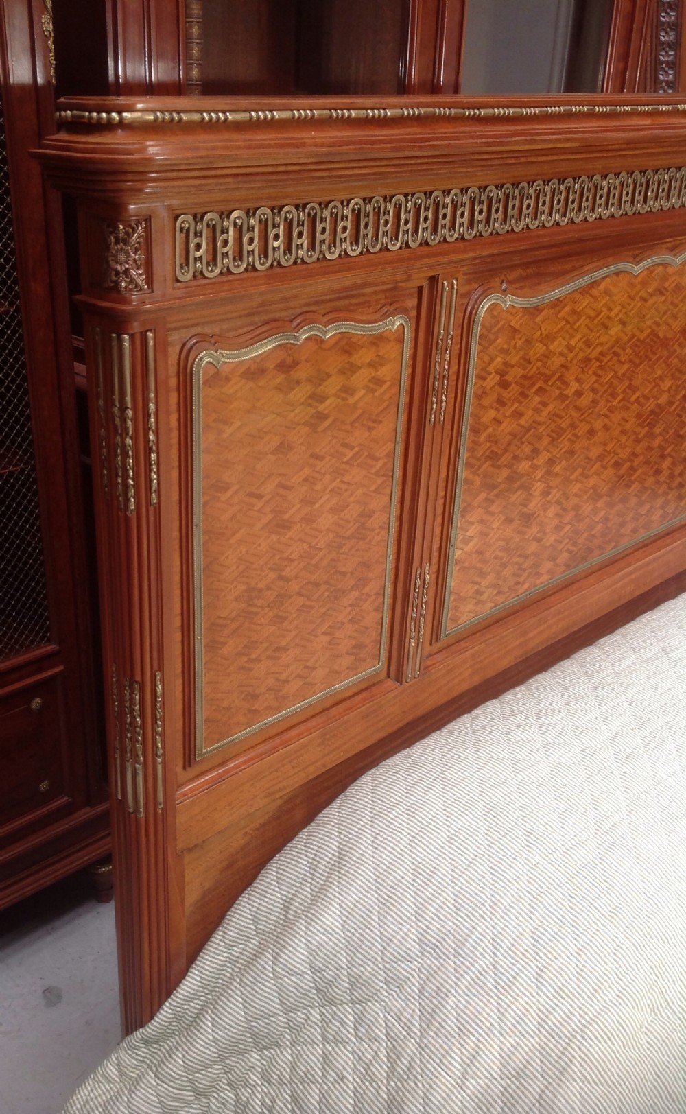 KINGSIZE FRENCH SATINWOOD BED View X