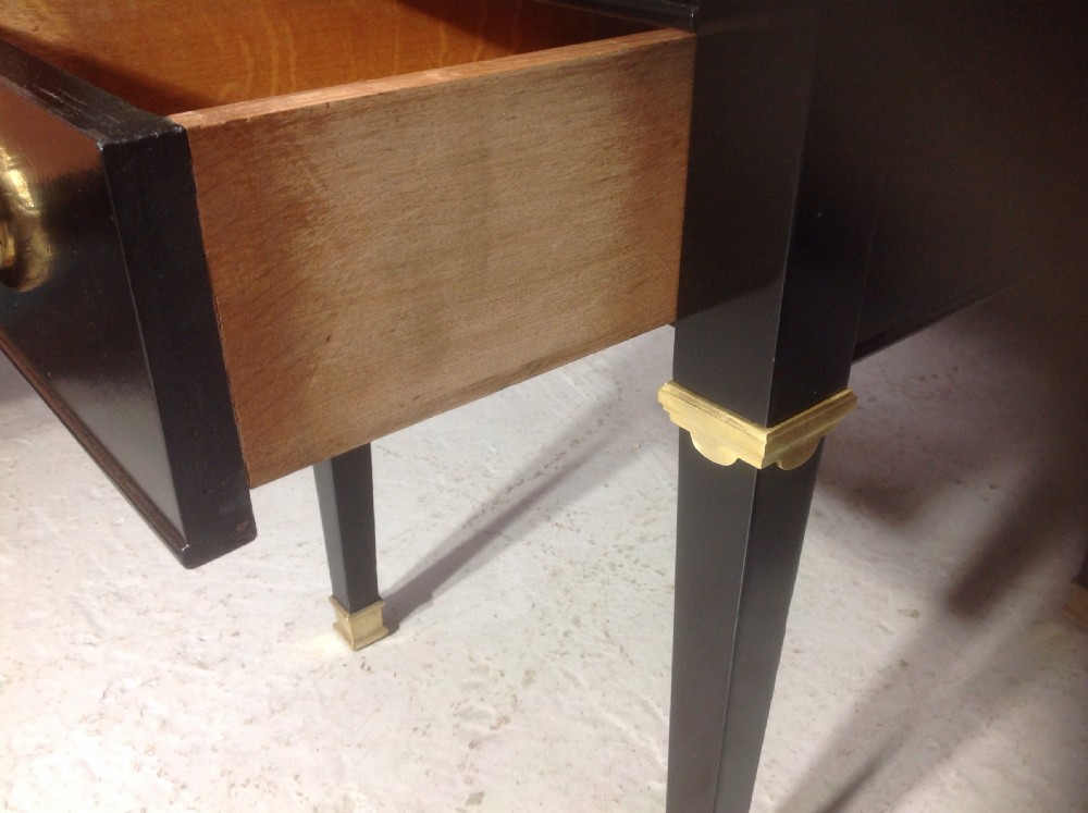 FRENCH EBONISED MAHOGANY KNEEHOLE TABLE View X