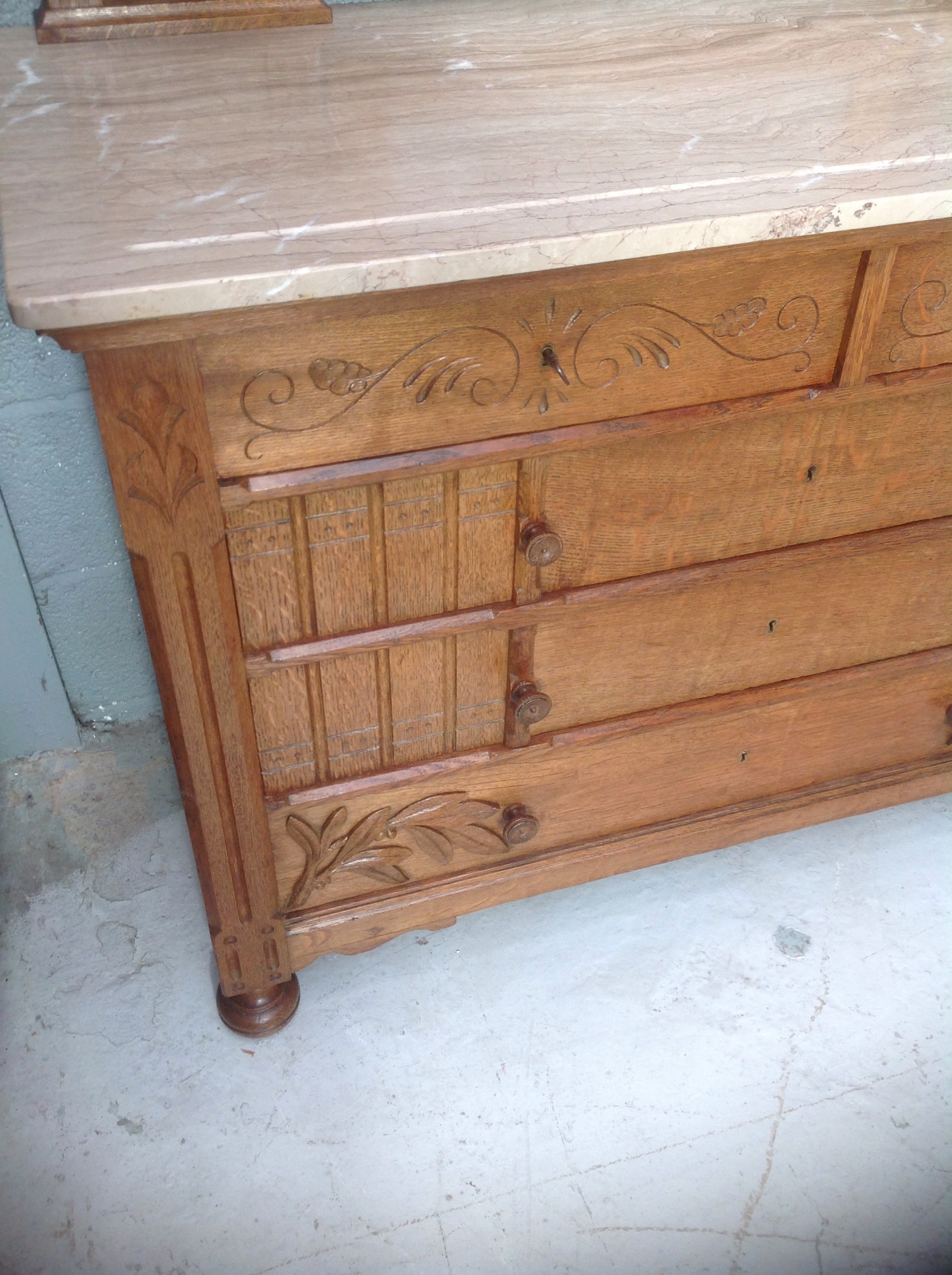 FRENCH OAK ARTS AND CRAFTS DRESSING TABLE View XI