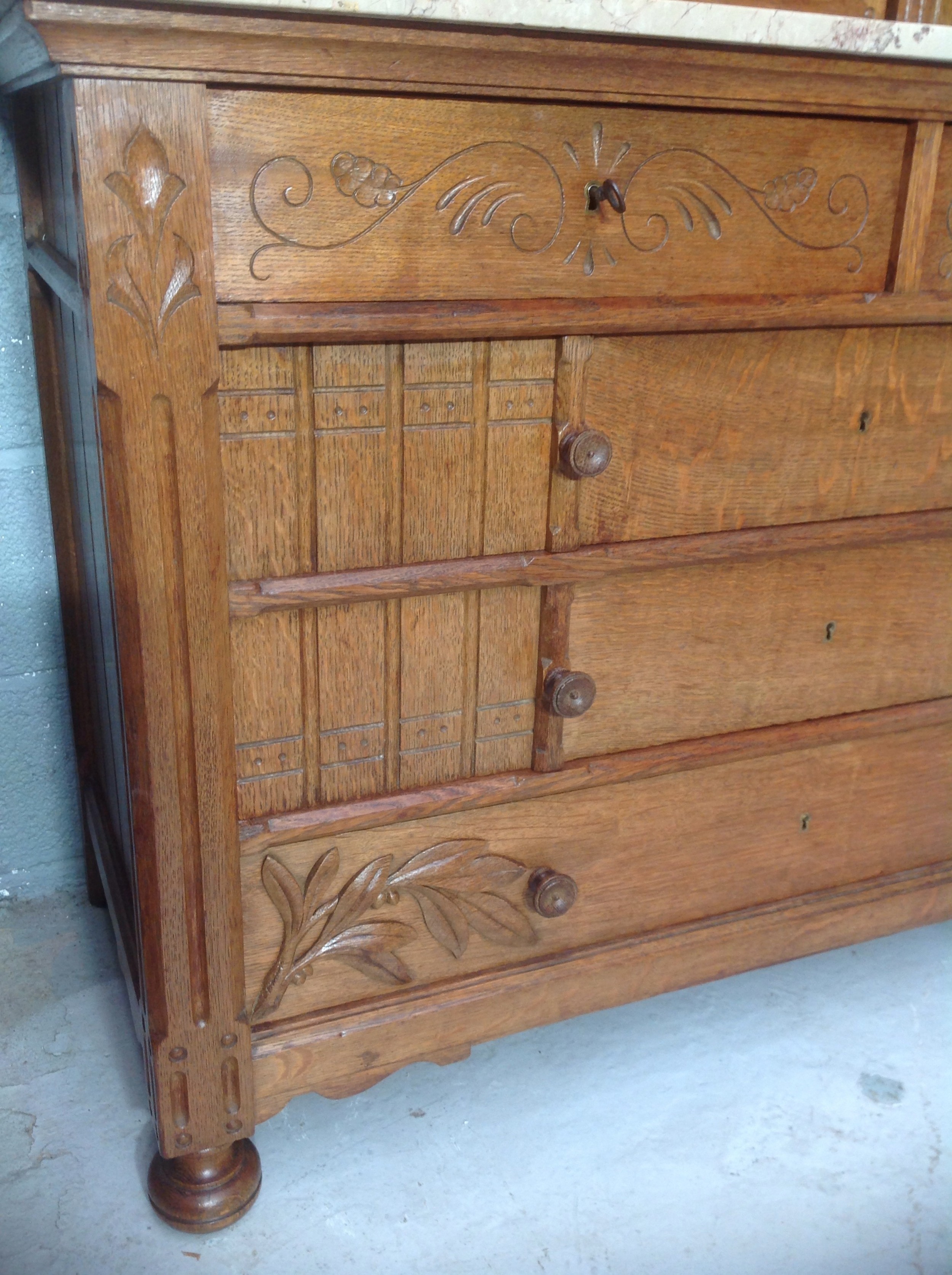 FRENCH OAK ARTS AND CRAFTS DRESSING TABLE View XIII