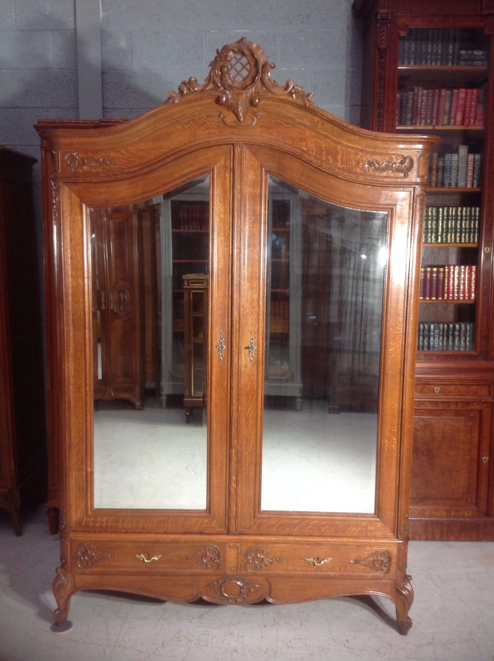 CARVED OAK FRENCH ARMOIRE View VIII