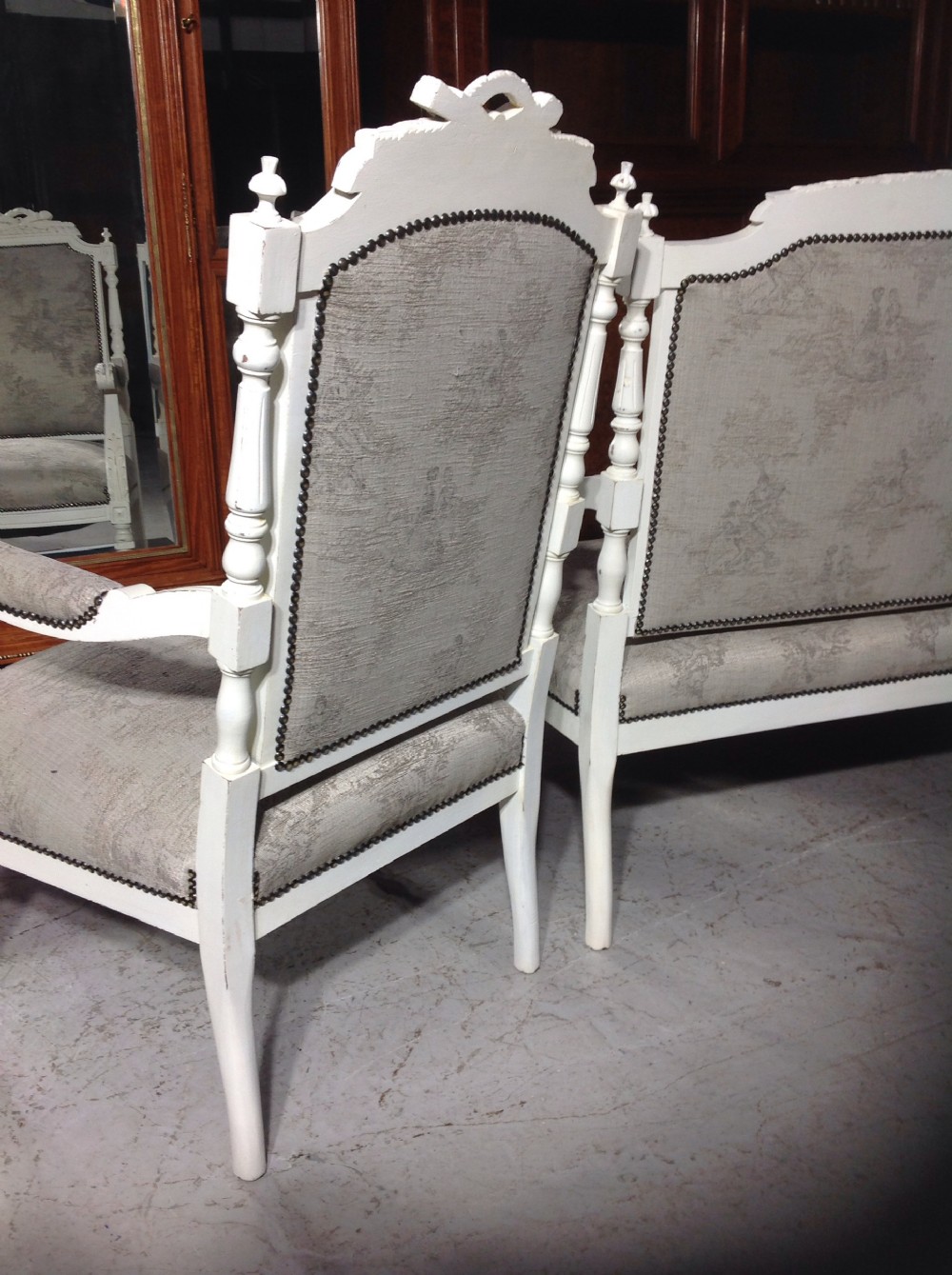 PAINTED FRENCH SOFA AND MATCHING CHAIRS View IV