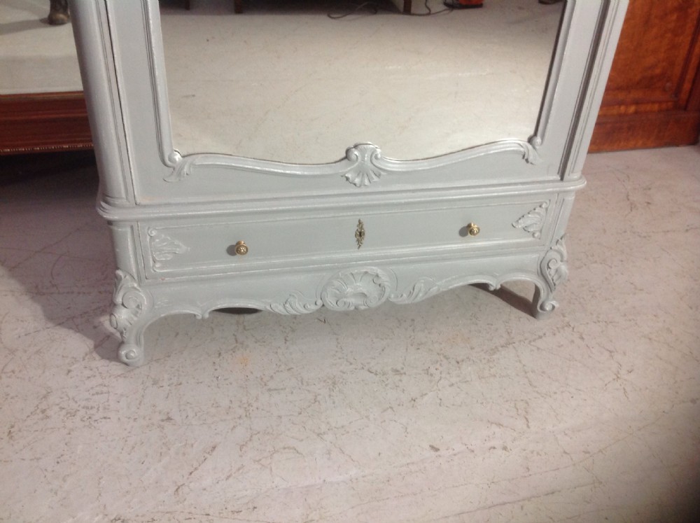 PAINTED FRENCH CARVED ARMOIRE View IV