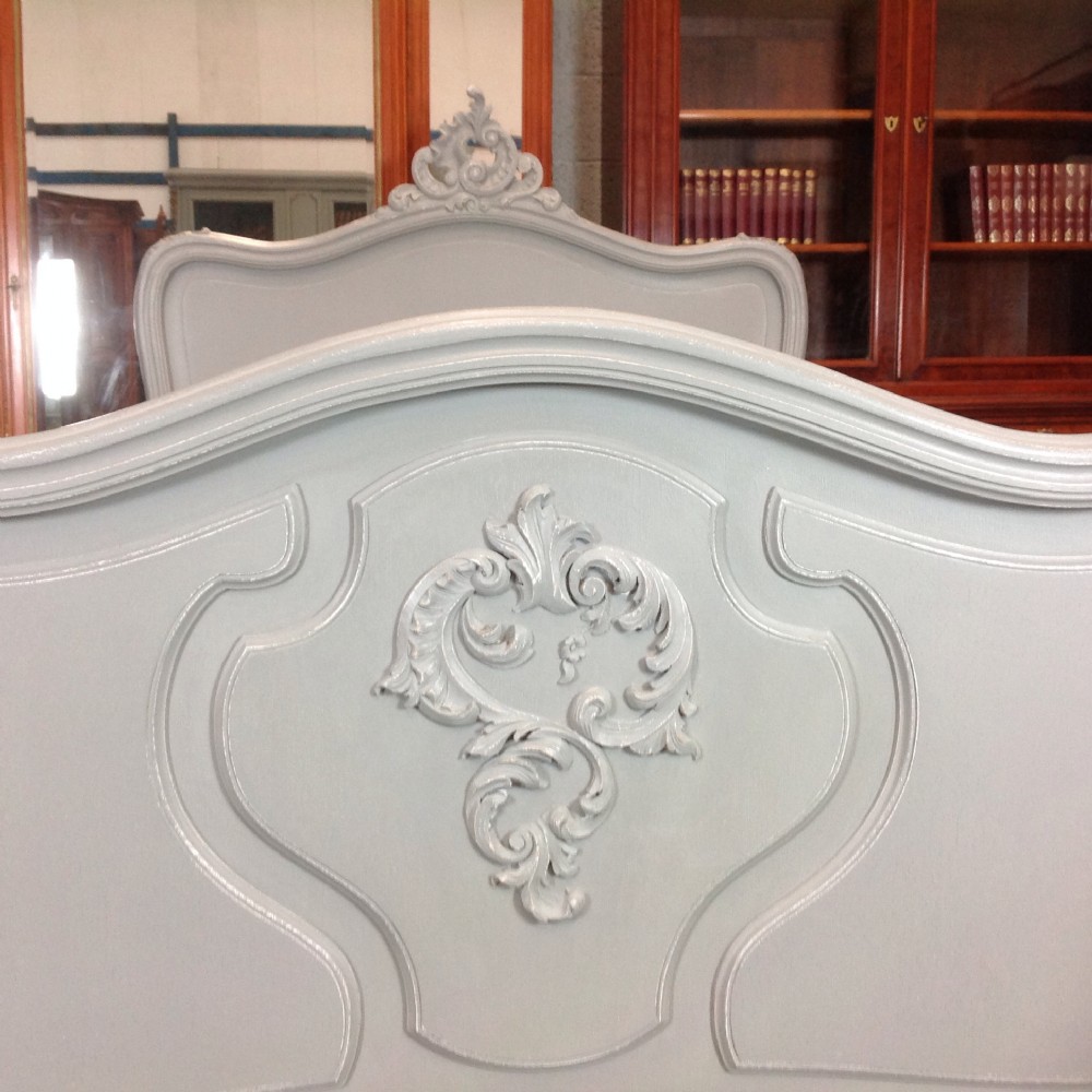 PAINTED FRENCH CARVED KINGSIZE BED View III