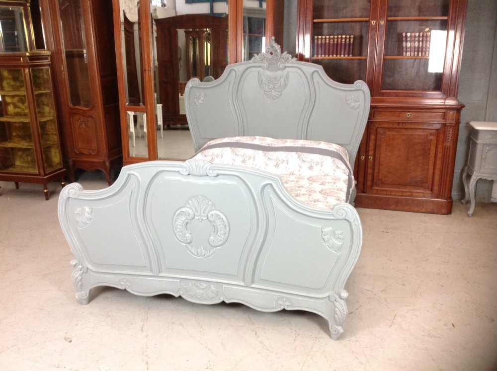 PAINTED FRENCH KINGSIZE BED