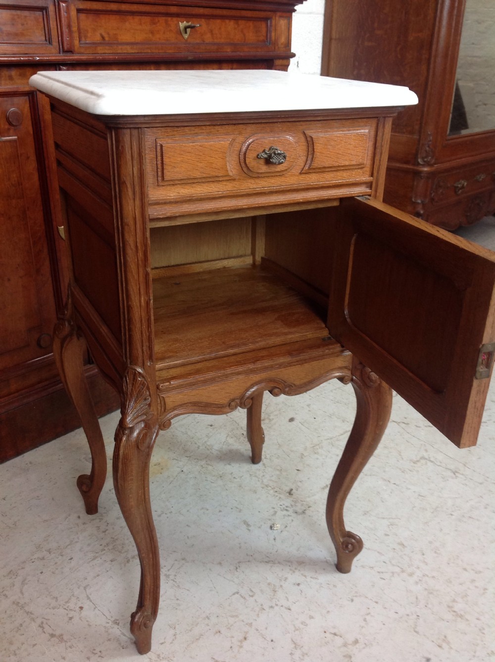 PAIR OF LIGHT OAK FRENCH BEDSIDE CABINETS View IV