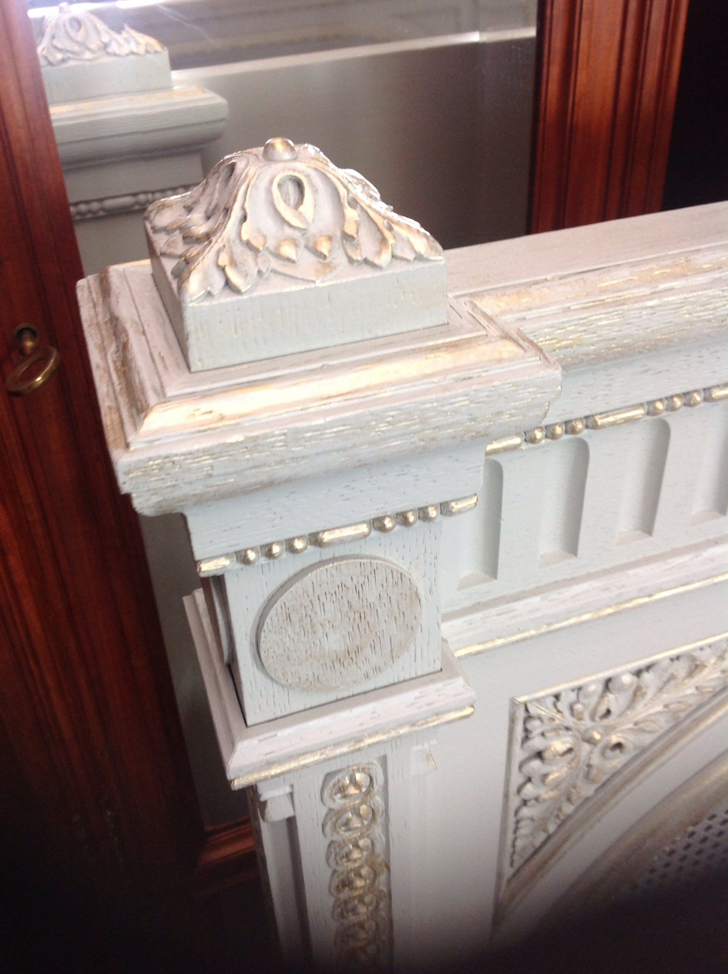 STUNNING FRENCH PAINTED BERGERE KINGSIZE BED View V