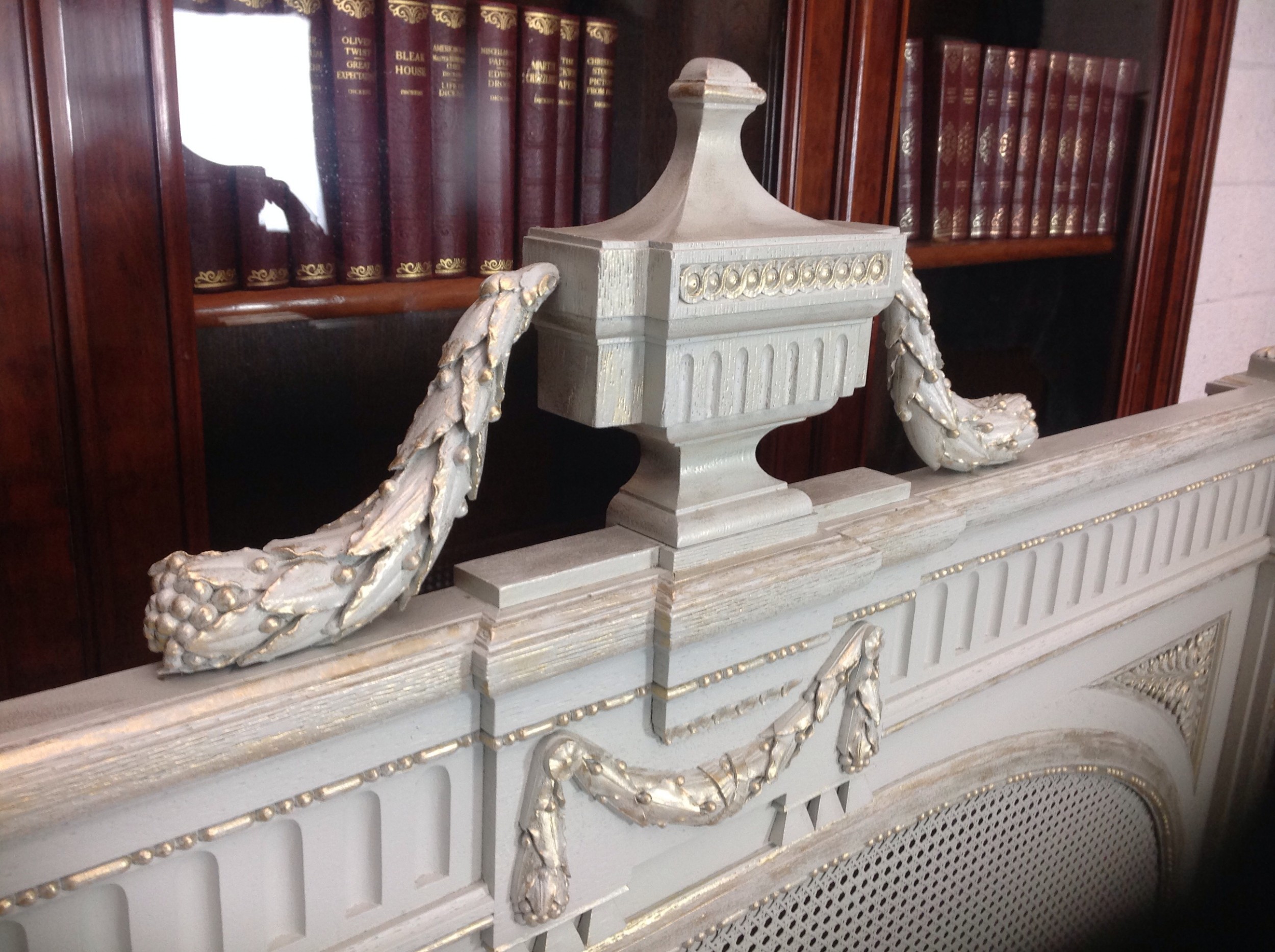 STUNNING FRENCH PAINTED BERGERE KINGSIZE BED View VI