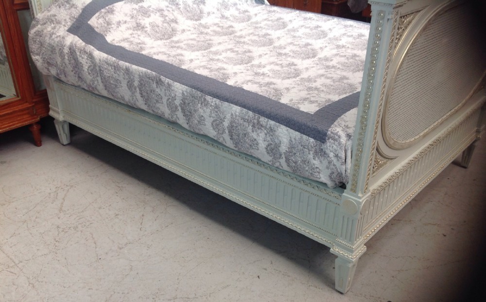 STUNNING FRENCH PAINTED BERGERE KINGSIZE BED View XIII