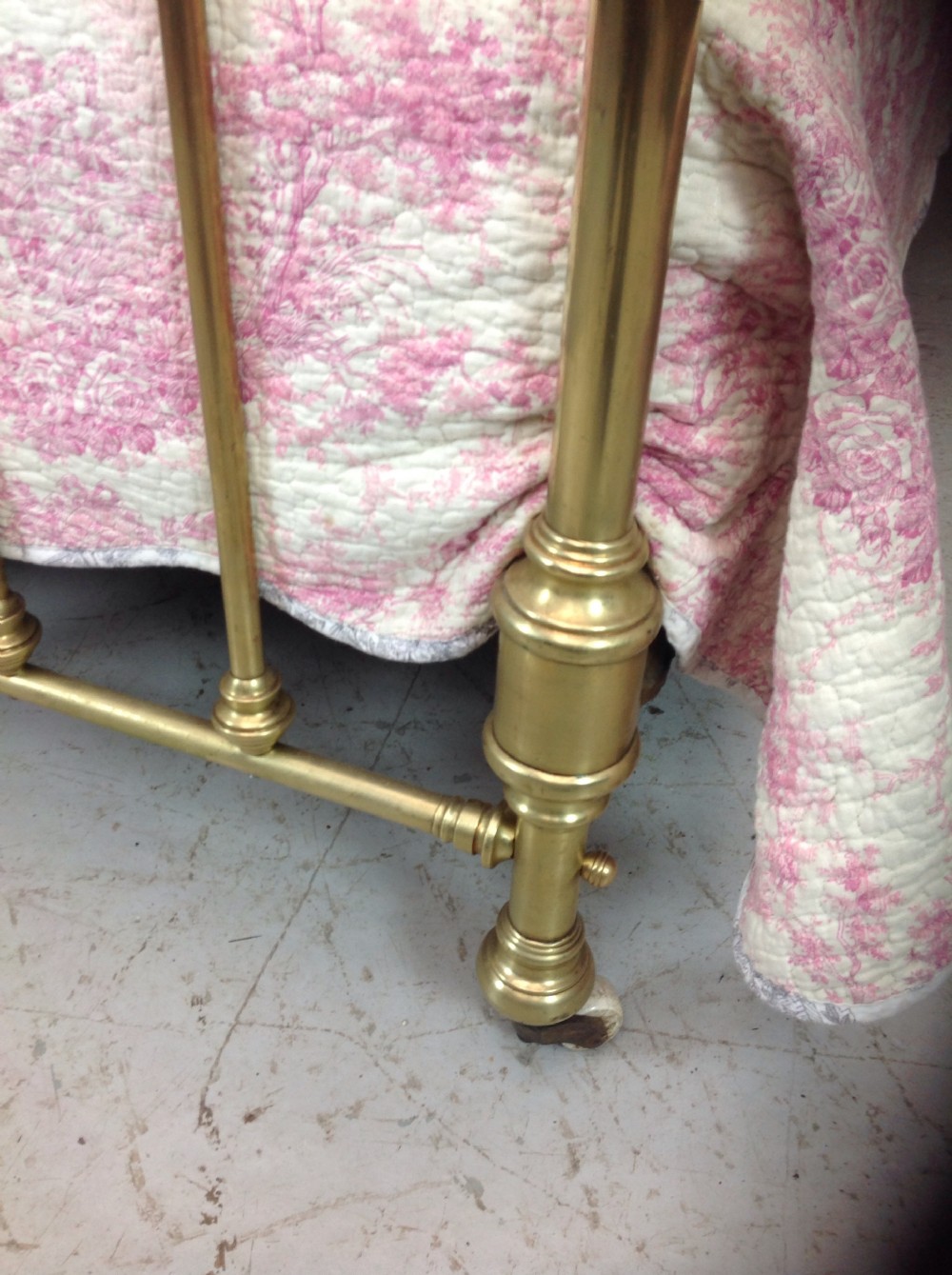 BRASS FRENCH DOUBLE BED  View V