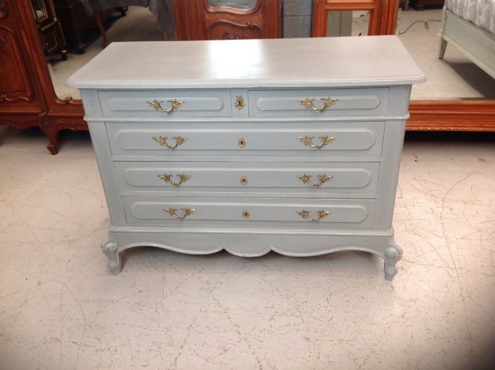 PAINTED FRENCH CHEST OF DRAWERS