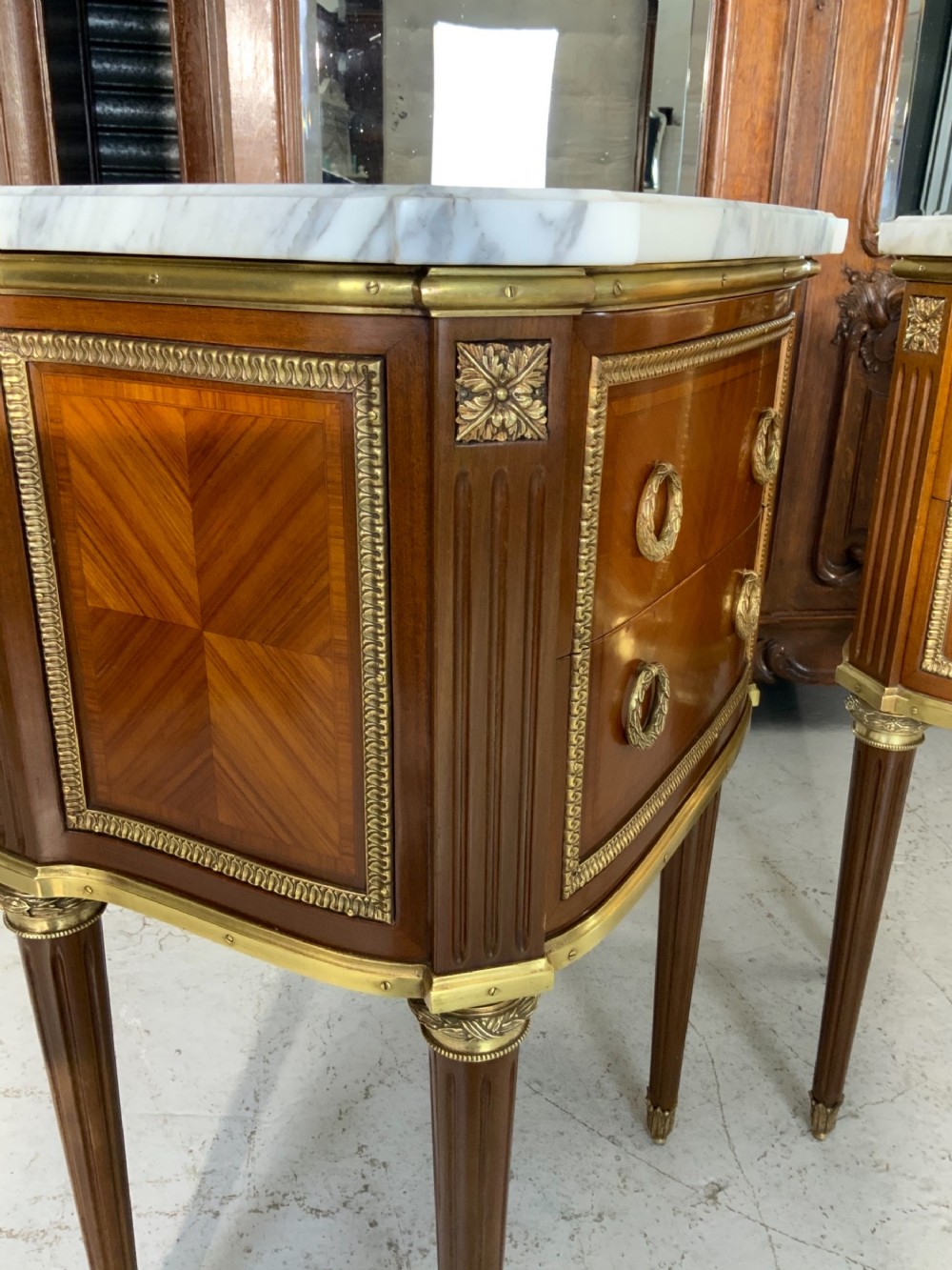 STUNNING PAIR OF FRENCH BEDSIDE CABINETS SIGNED DAIDEF View VII